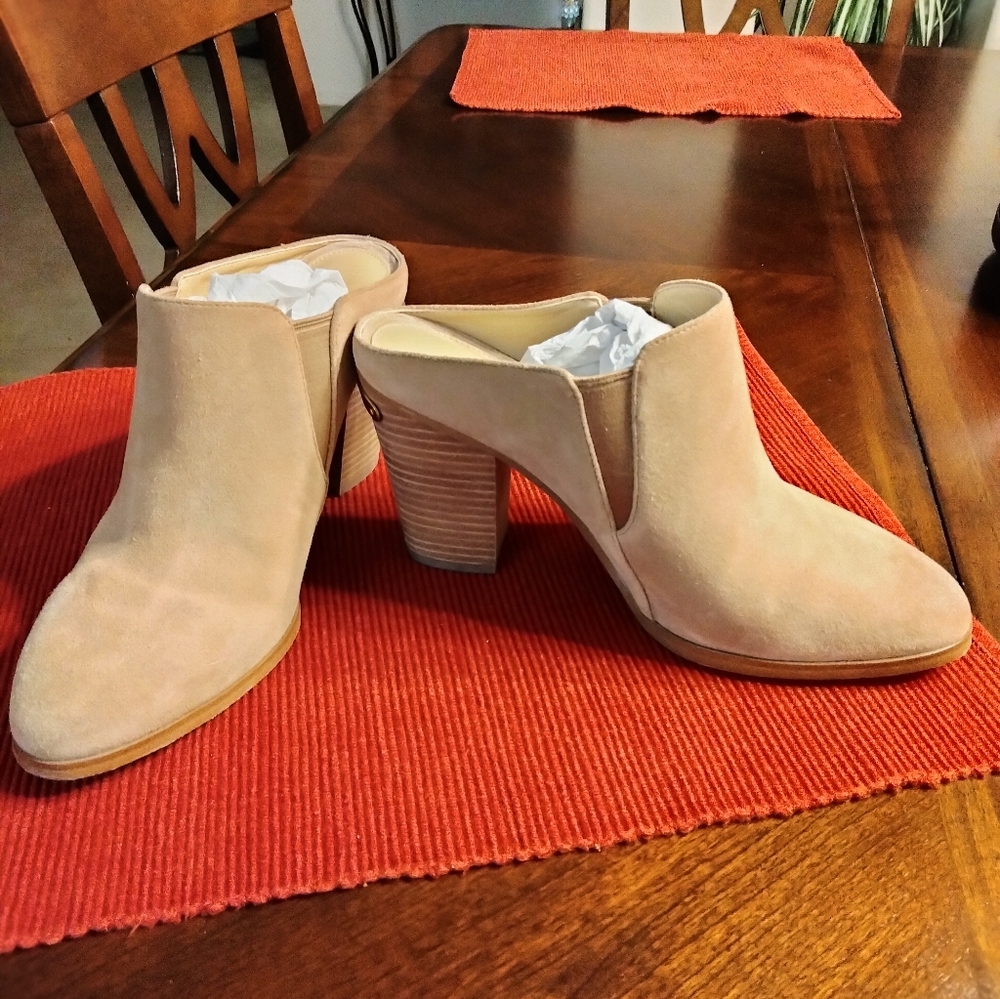 Michael Kors Booties - Picture 2 of 4